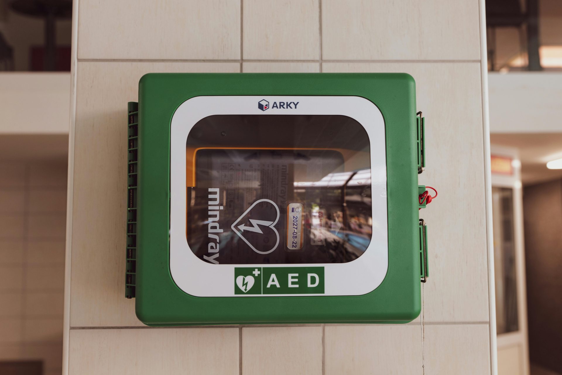 AED in Broekhuizen